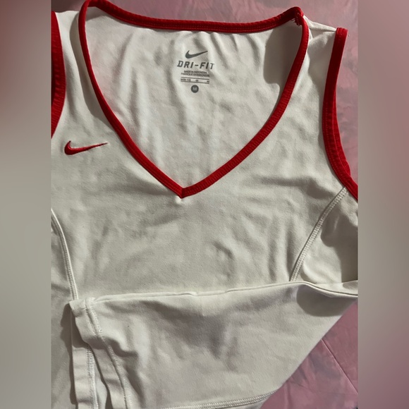 Tennis shirt by Nike - Picture 1 of 2